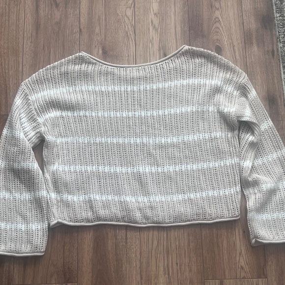 Hollister off the shoulder knit - Picture 4 of 4